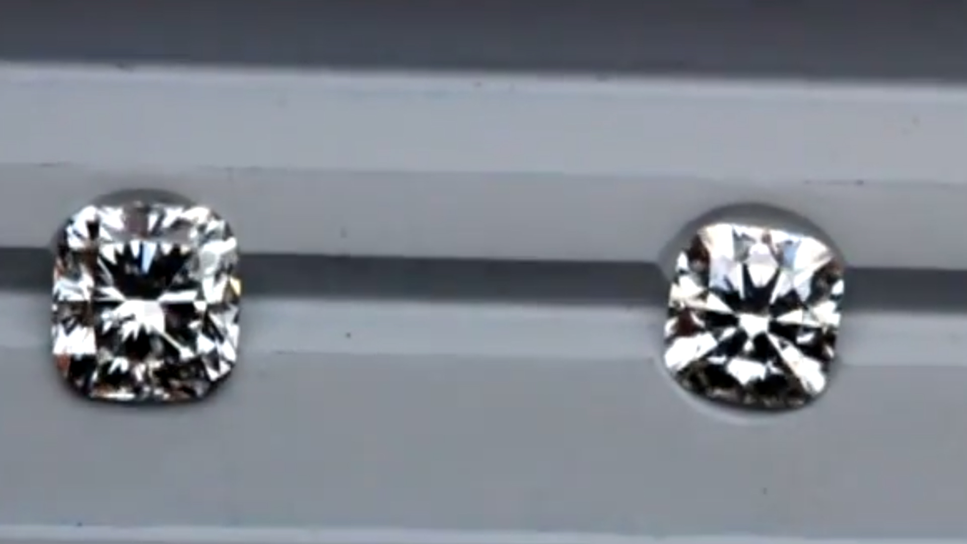 JannPaul: Comparing Signature Super Ideal, Modern Cushion Cut and Signature Cushion Brellia Diamonds 